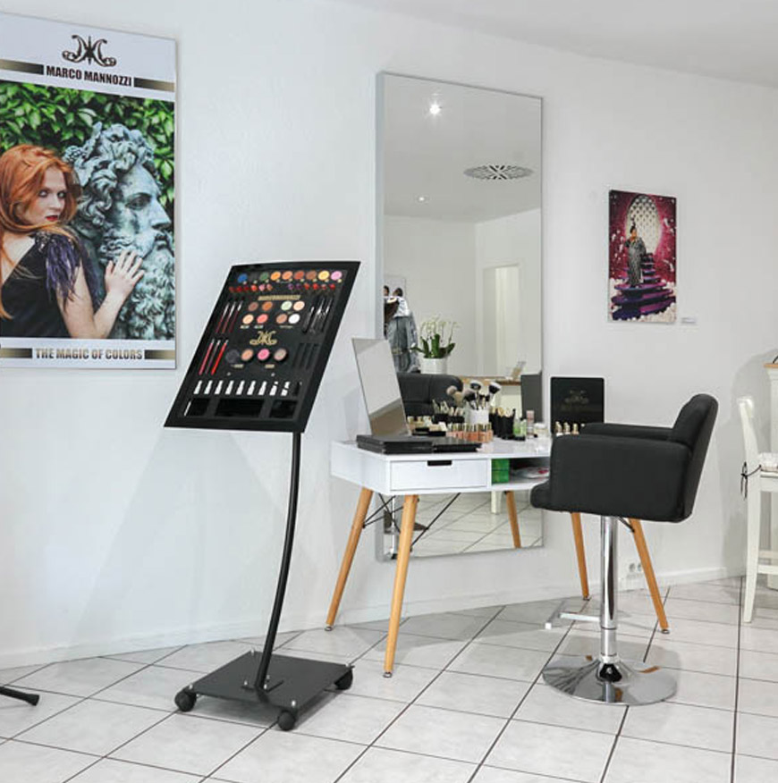 Make-up Moment in der Marco Mannozzi Lounge Berlin 10178 – Impression eines Looks, einer Beratung oder eines Workshops.