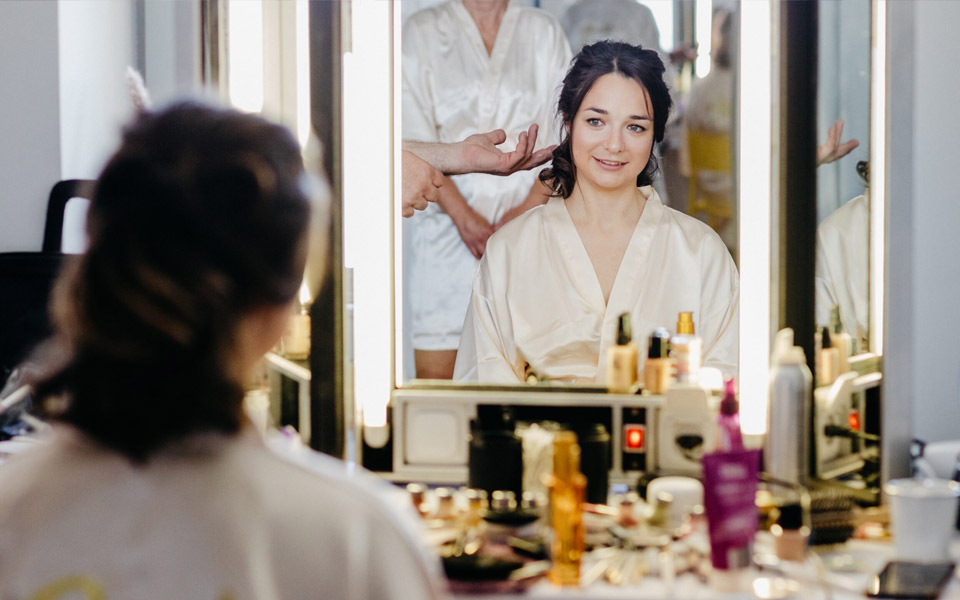 HOCHWERTIGES MAKE-UP UND KREATIVES DESIGN VON MARCO MANNOZZI Make-up Moment in der Marco Mannozzi Lounge Berlin 10178 – Impression eines Looks, einer Beratung oder eines Workshops.