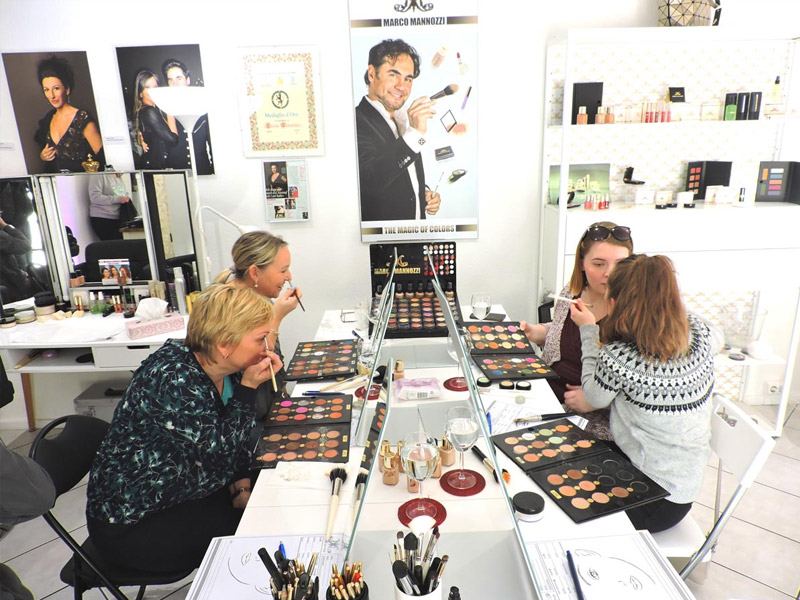 Die Marco Mannozzi Make-up Lounge in Berlin – stilvolle Atmosphäre, persönliche Beratung und Make-up mit Herz. Marco Mannozzi Make-up Lounge in Berlin 10178 – elegantes Studio für persönliche Make-up Beratung und Workshops.